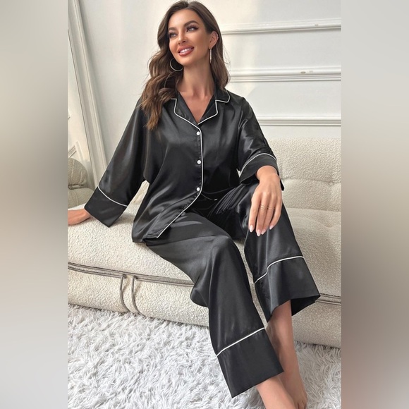 Contrast Piping Button-Up Top and Pants Pajama Set - Picture 3 of 13